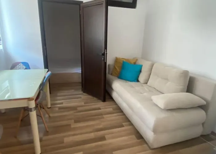 Amadues Lux, 1 Bed - To Sunny Slantschew brjag